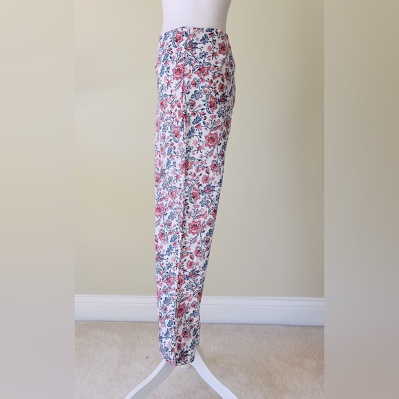 Charter Club White, Blue & Red Floral TummyControl Straight Leg Pants EUC Size 4 - Picture 2 of 10